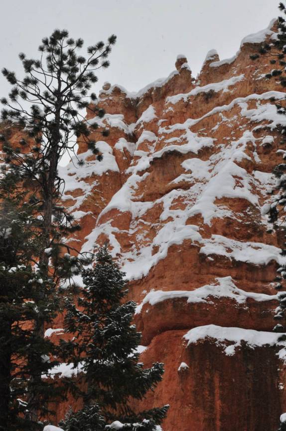 Paisagem de inverno no Bryce Canyon National Park, em Utah, nos Estados Unidos
